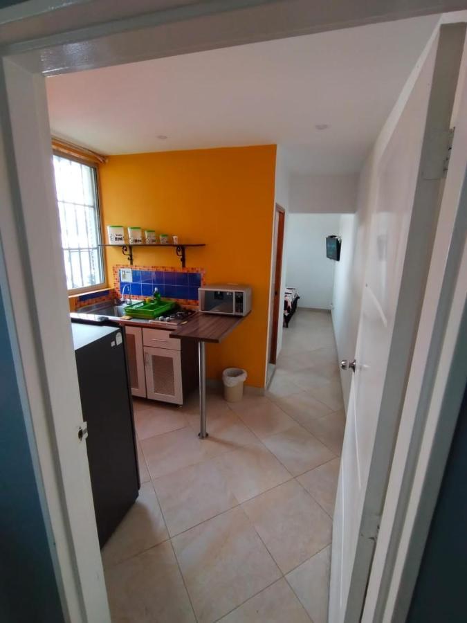 La 70 Medellin, Apartaestudio. *